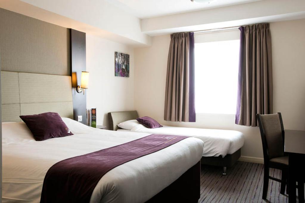Premier Inn York North Hotel 3*